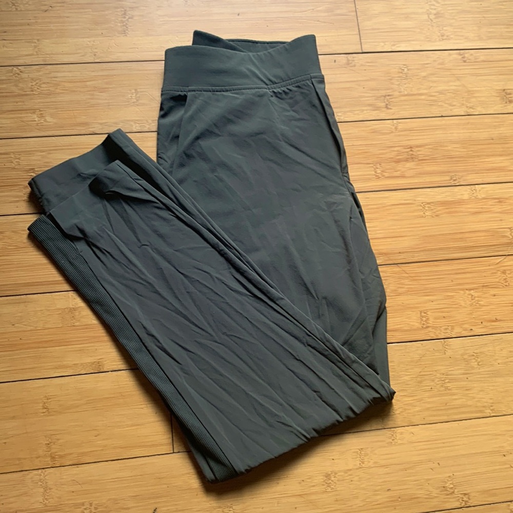 Athletes Brooklyn unlined pant